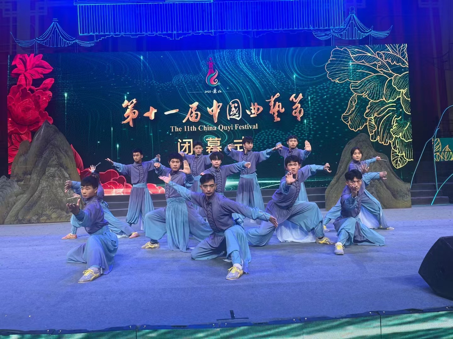文旅学子亮相第十一届中国曲艺节闭幕式.jpg